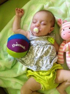 Photo-Kindermusik-Baby-Sleeping-Chimeball
